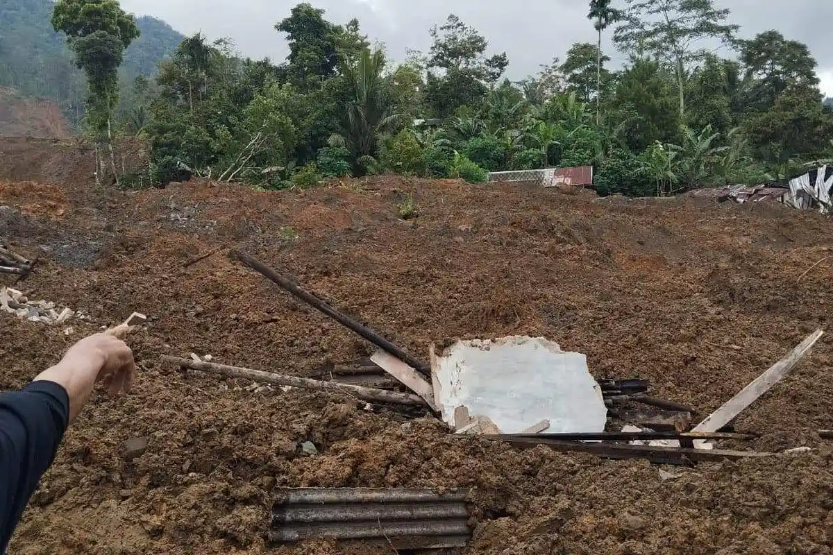 Banjarnegara Dilanda Longsor: Korban Meninggal 2 Orang, 25 Masih Hilang