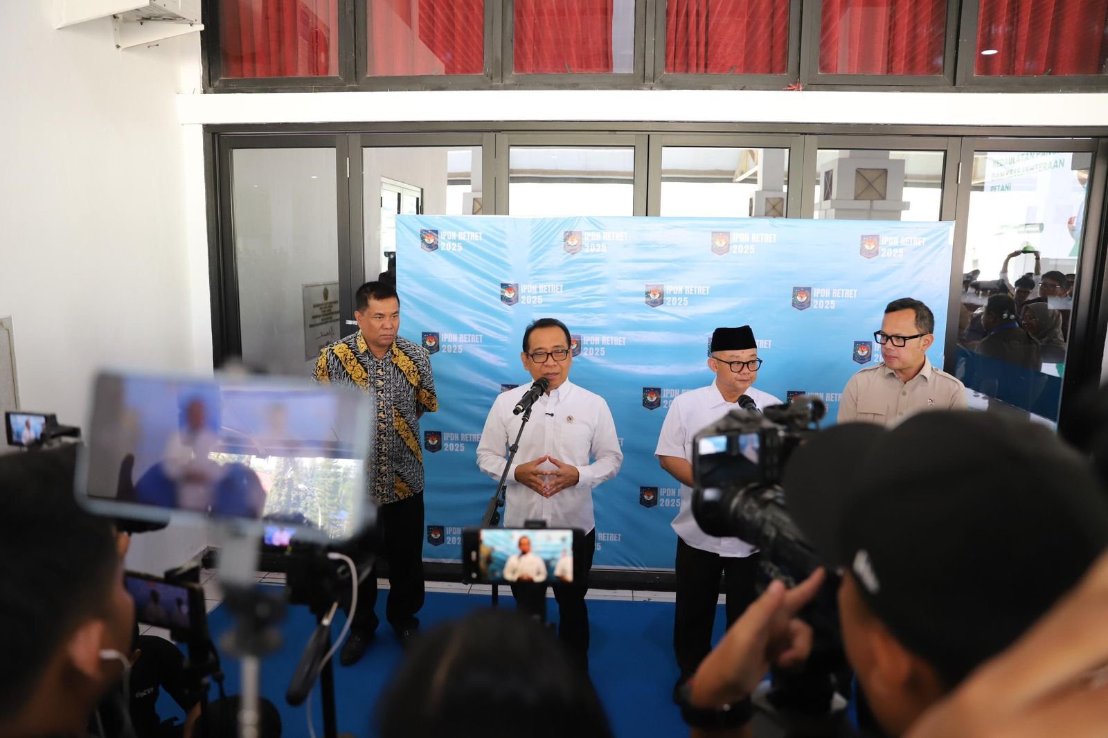 Pemerintah Dorong Pembangunan SDM Unggul dengan AI dan Sekolah Unggul Garuda