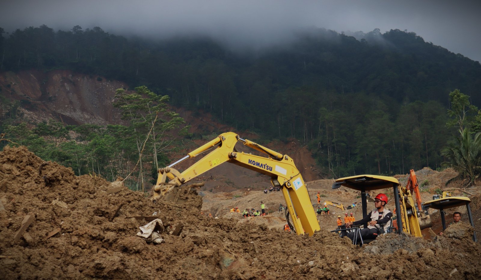 Operasi SAR Longsor Banjarnegara Berakhir, BNPB Laporkan 17 Korban Meninggal dan 11 Hilang