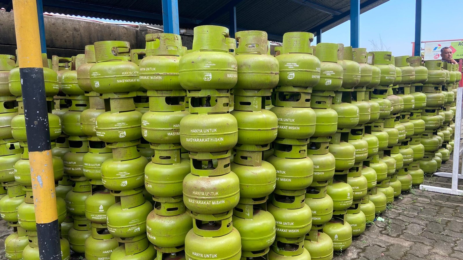 Pemerintah Tambah Kuota LPG 3 Kg Sebanyak 350 Ribu Ton Hadapi Libur Nataru 2025
