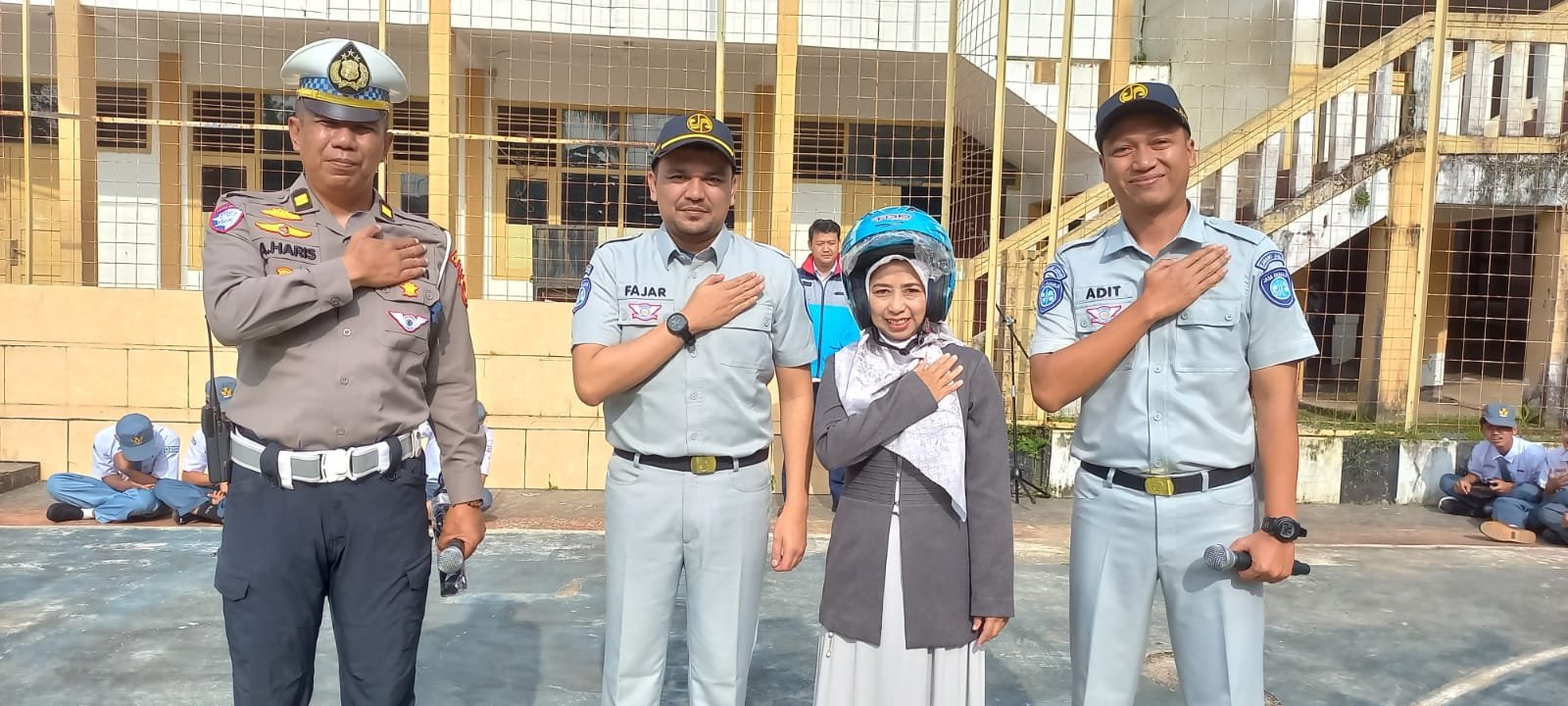 Kolaborasi Jasa Raharja Sukabumi dan Satlantas Polres Kota Sukabumi Berikan Edukasi Keselamatan Lalu Lintas Di SMK PGRI 1 Sukabumi