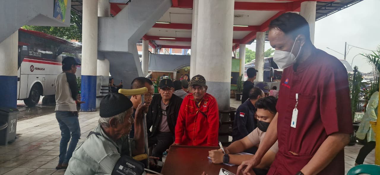 Jasa Raharja Gelar Layanan Kesehatan Gratis Di Teminal Bus Kota Bekasi