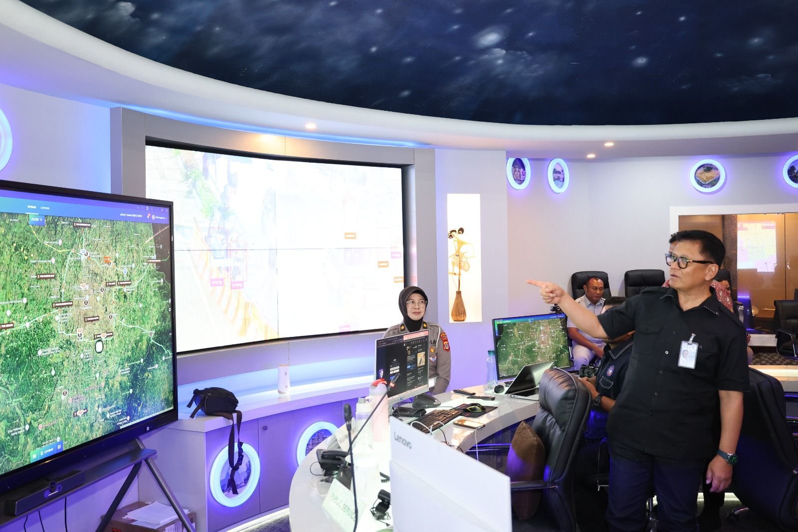 Direktur SDM & UmumPT Jasa Raharja Kunjungi Jogja Smart City di Kepatihan, Perkuat Sinergi Digital untuk Peningkatan Pelayanan Masyarakat