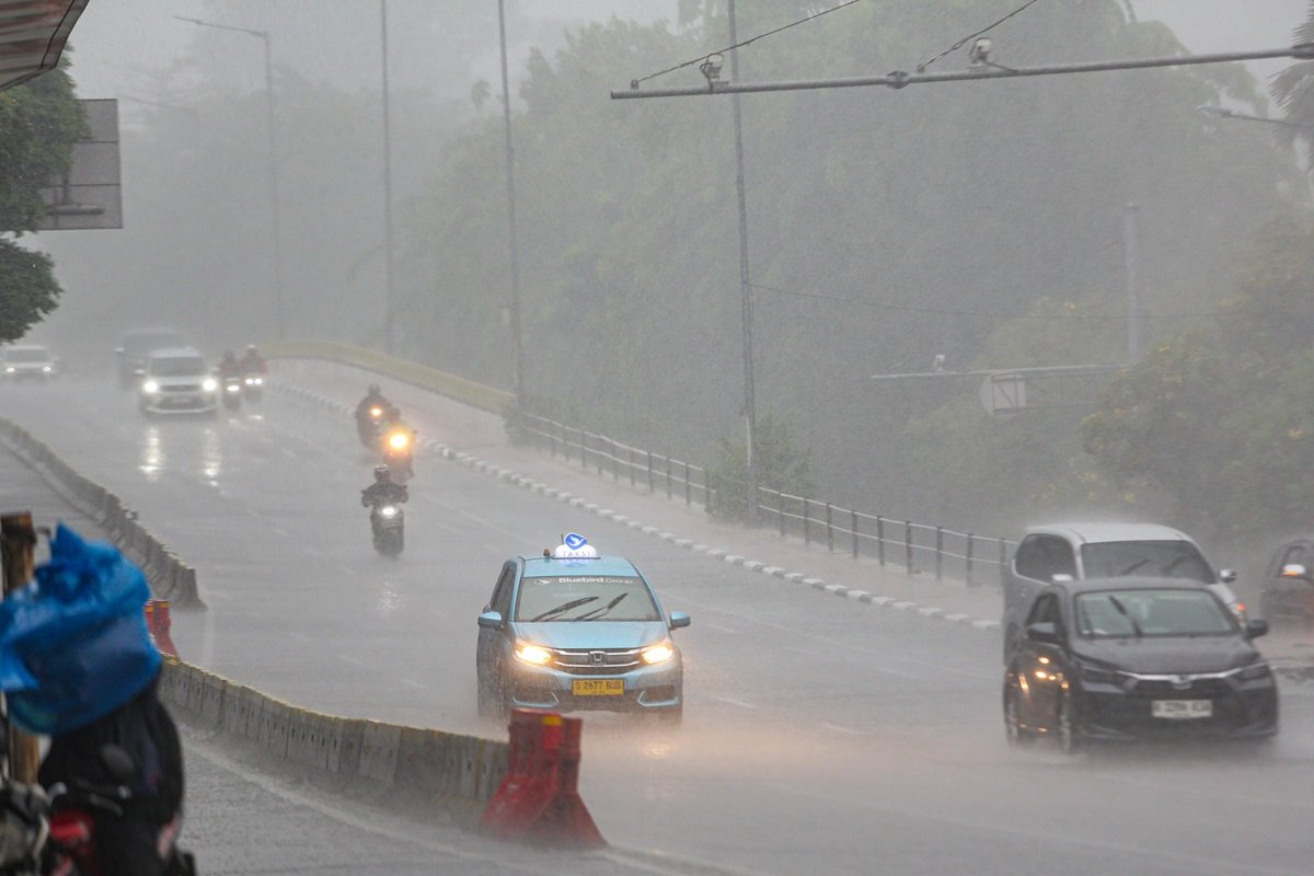 BMKG Ingatkan Hujan Ringan dan Petir di Sejumlah Wilayah Akhir Pekan