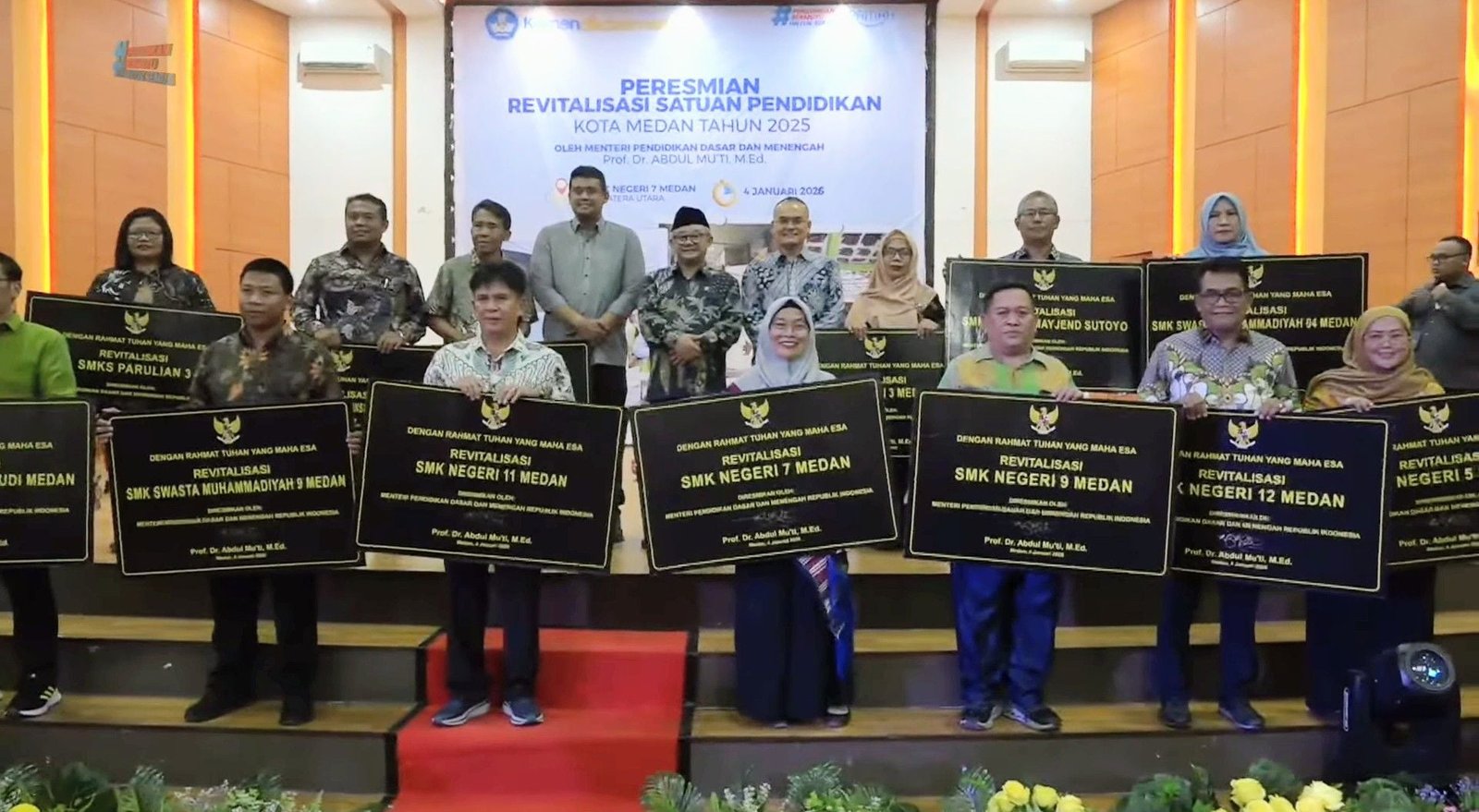 Mendikbud Abdul Mu’ti Resmikan 48 Sekolah Penerima Revitalisasi di Medan