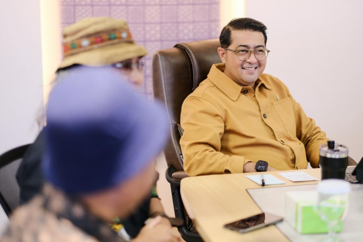 Menkraf Dorong Local Hero Daerah Jadi Kekuatan Ekonomi Kreatif Nasional