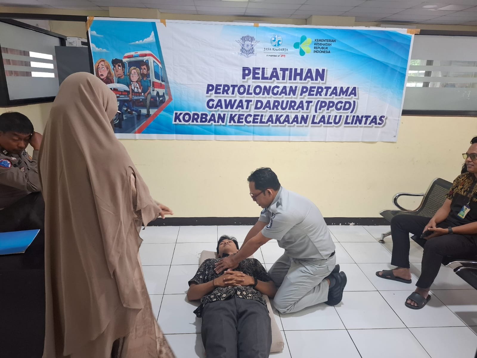 Perkuat Respons Cepat Kecelakaan, Jasa Raharja NTB Hadir dalam Sosialisasi PPGD di Lombok Utara