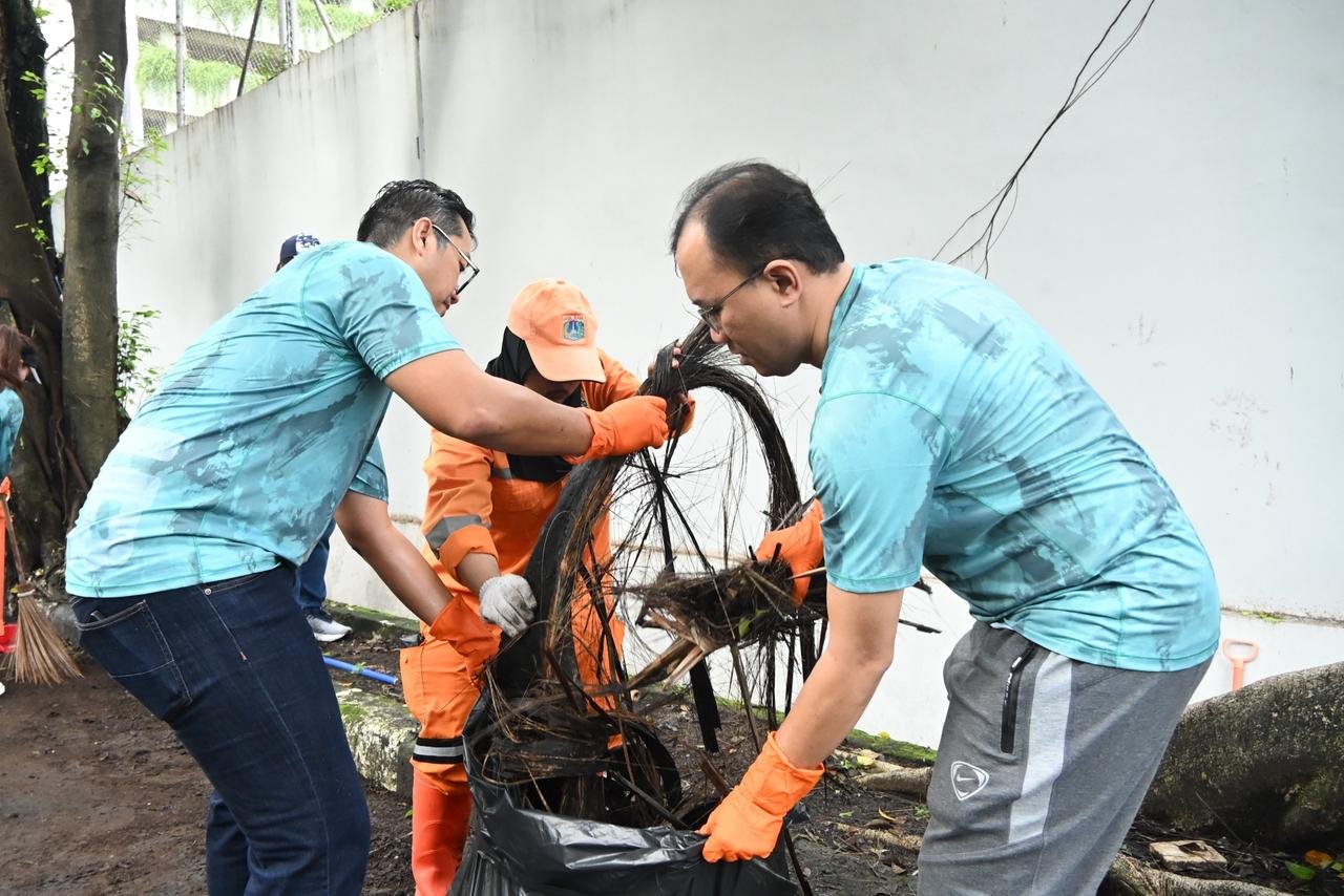 Jasa Raharja Gelar Aksi Nasional ‘Glow Up Lingkungan: Bersih Itu Keren!’, Dukung Gerakan Indonesia ASRI