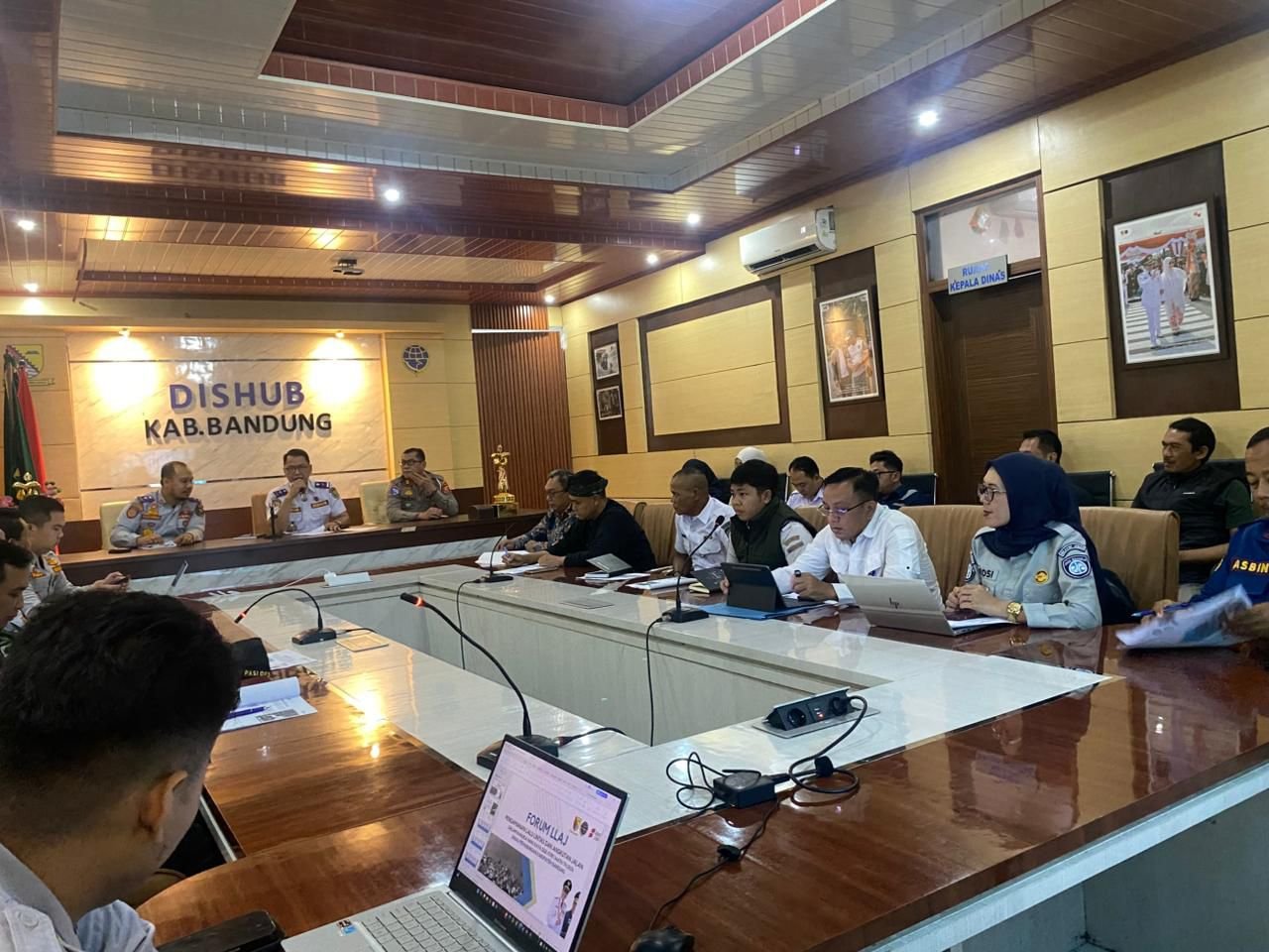 Forum Keselamatan Lalu Lintas Dan Angkutan Jalan (FKLLAJ) Kabupaten Bandung Bahas Kesiapan Mudik Lebaran 2026