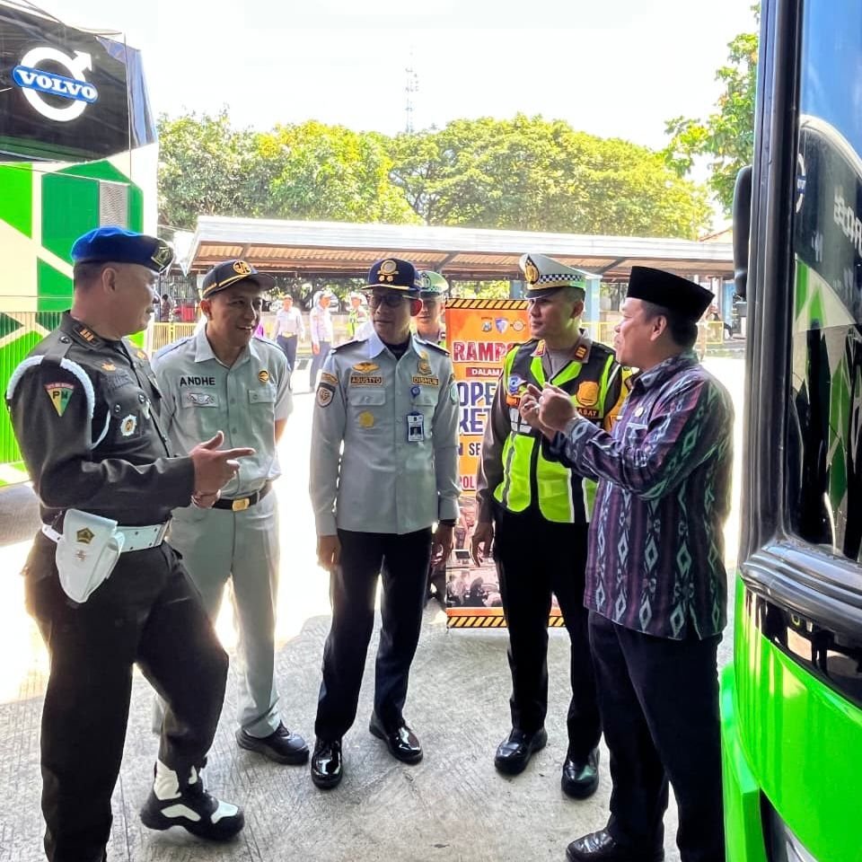Jelang Perayaan Idul Fitri ,Jasa Raharja dan Instansi Terkait Gelar Ramp Chek dan Tes Urin di Terminal Tamanan Kediri.