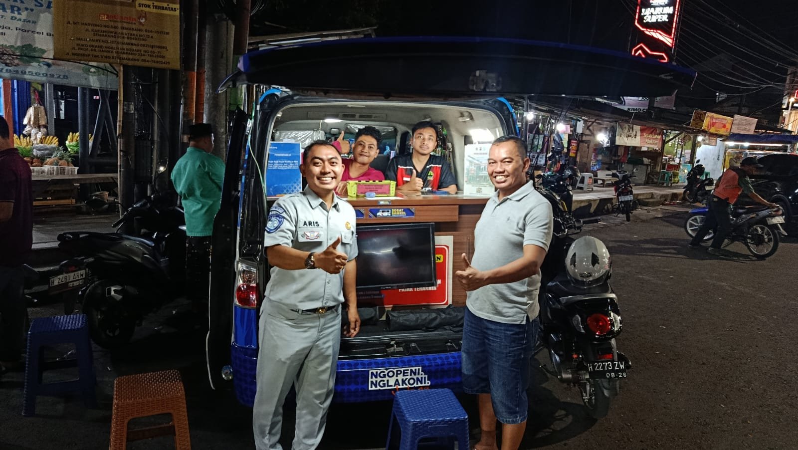 Samsat Kota Semarang Gelar Perdana Layanan Samsat Malam di Pasar Ngaliyan