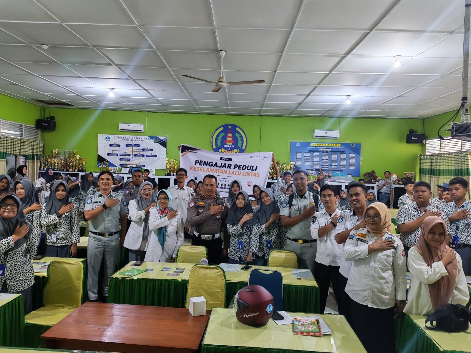 Jasa Raharja Hadirkan Edukasi Keselamatan dan Pertolongan Darurat di SMAN 3 Bone