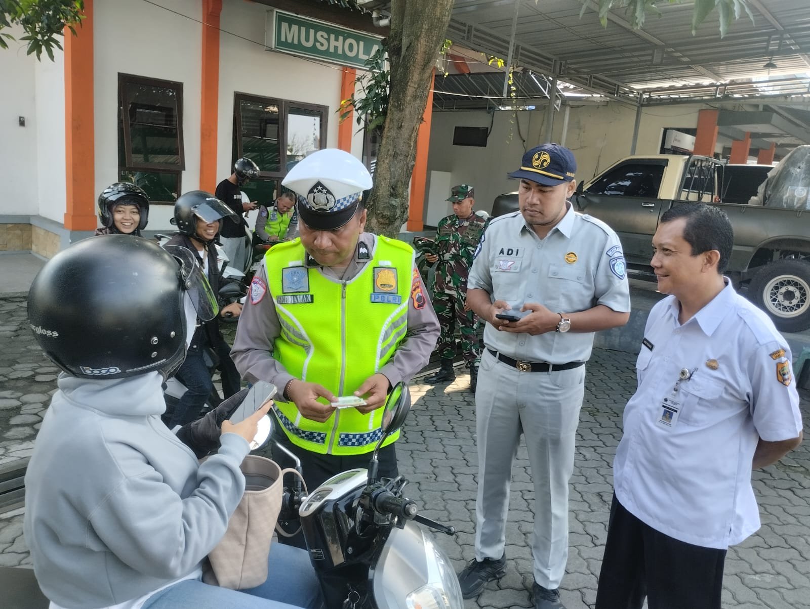 Jasa Raharja Grobogan Edukasi Warga: Pajak Kendaraan Berikan Perlindungan Dasar Melalui SWDKLLJ