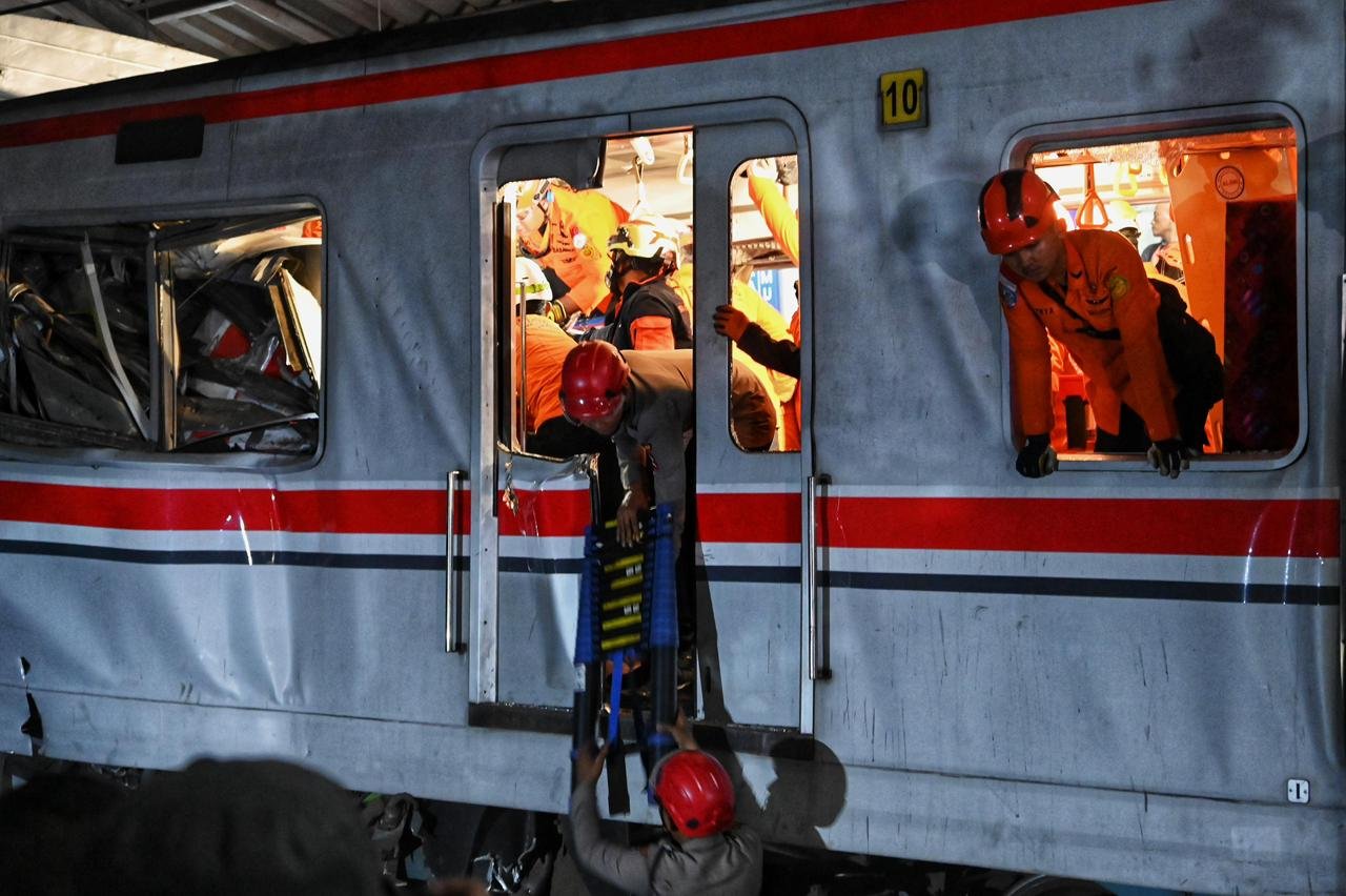 Detik-detik Tabrakan KRL dan KA Argo Bromo di Bekasi Timur, Ini Kronologinya