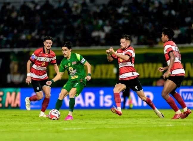Persebaya Kalah dalam Laga Derby, Pelatih Tavares Keluhkan Penyelesaian Akhir Pemain