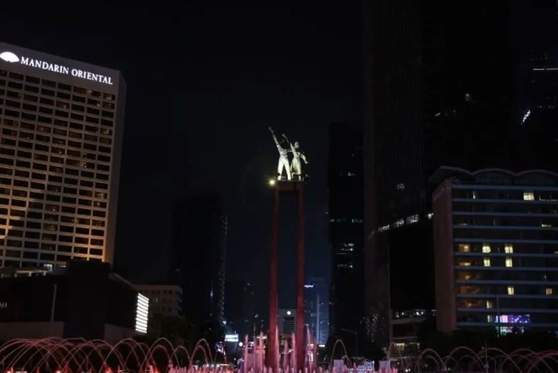 Pemadaman Lampu Serentak di DKI Hemat Energi dan Kurangi Emisi CO2 secara Signifikan