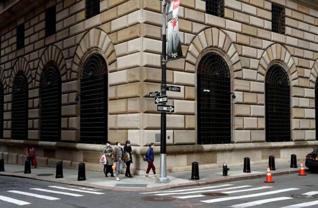 Ekonom Sebut Keputusan The Fed Tahan Suku Bunga Jadi Sinyal Transisi Kebijakan di AS