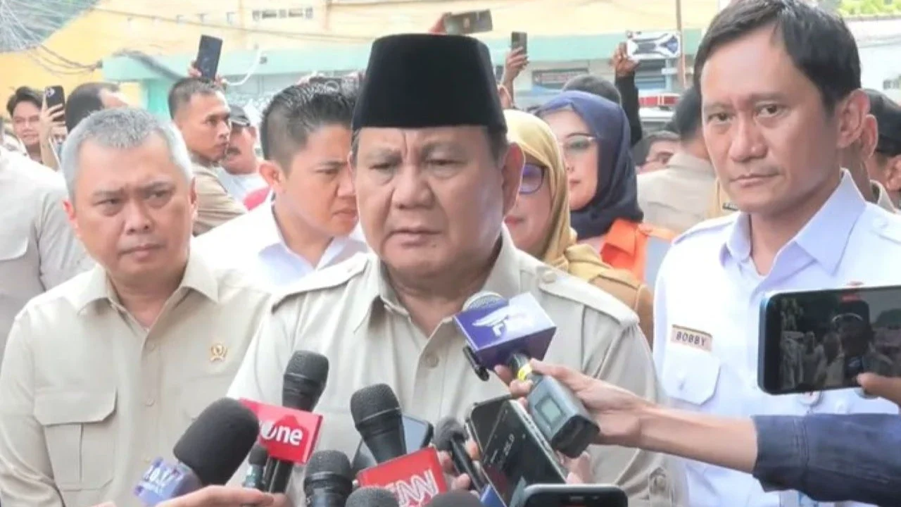 Presiden Prabowo Jenguk Korban Tabrakan KA di Bekasi Timur