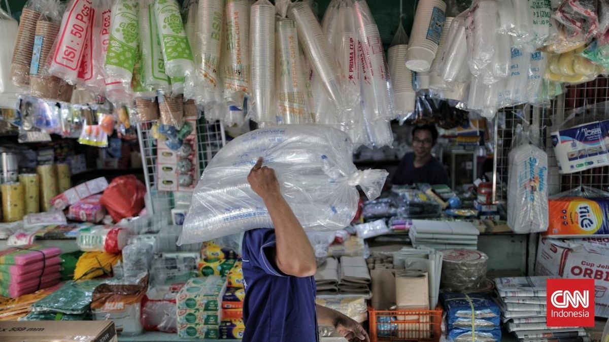 Industri Plastik RI Curhat ke Wamenperin, Pasokan Dipastikan Tetap Aman