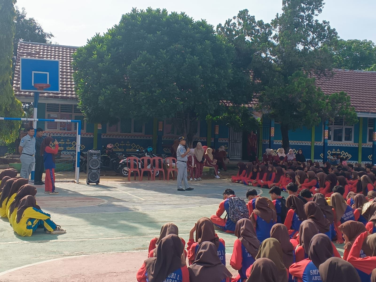 Sosialisasi PPKL di SMPN 1 Abung Barat, Tingkatkan Kesadaran Tertib Lalu Lintas Sejak Dini