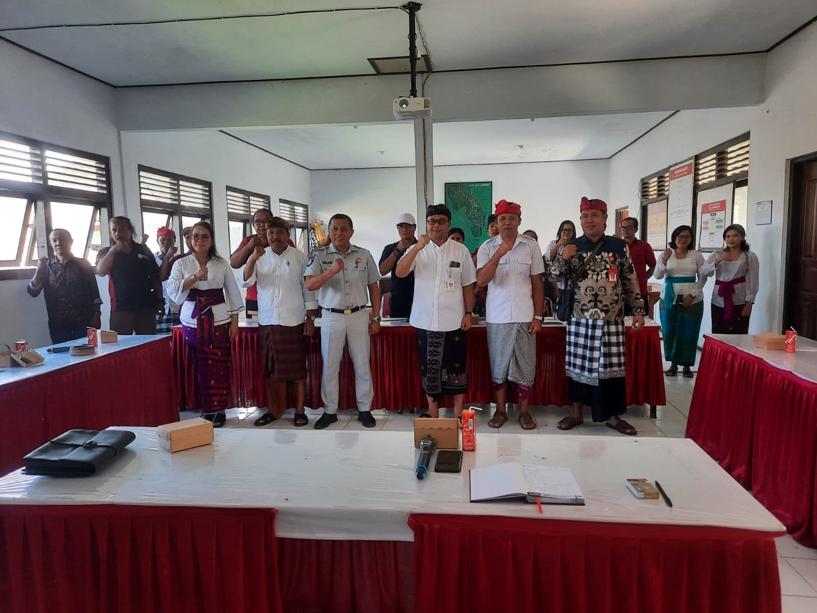 PT Jasa Raharja Bali Ikut Serta Sosialisasikan Pergub Nomor 53 Tahun 2025 di Desa Senganan