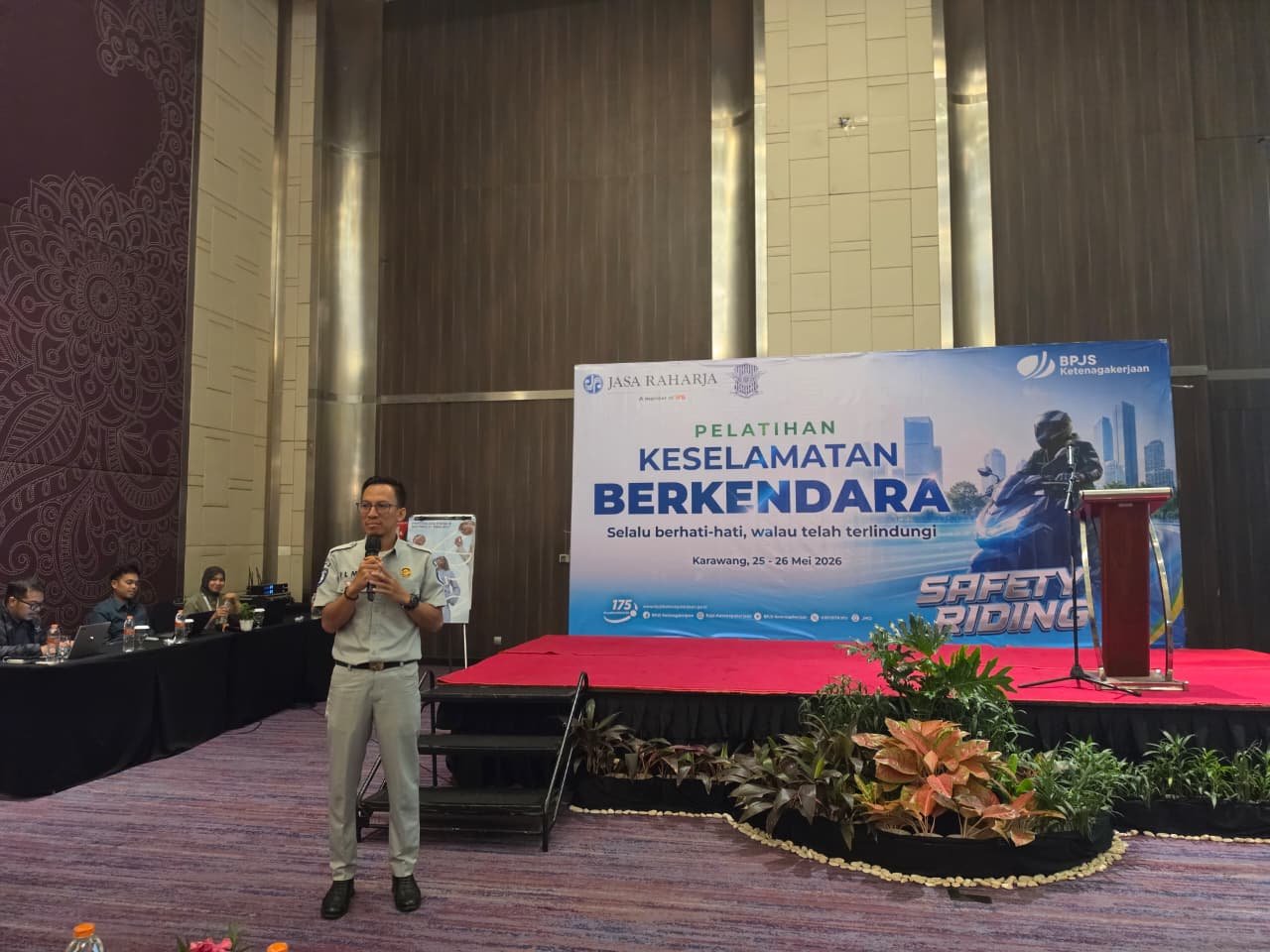 Tekan Angka Kecelakaan, Jasa Raharja Dan BPJS Ketenagakerjaan Gelar Pelatihan Kesehatan Berkendara Di Karawang