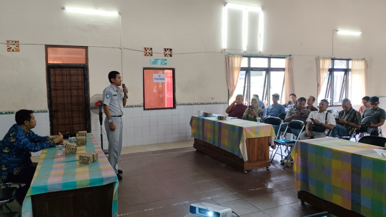 Tingkatkan Kesadaran Pajak, Tim Pembina Samsat Salatiga Sosialisasikan Manfaat Pajak dan Perlindungan Laka Lantas di Kelurahan Bugel