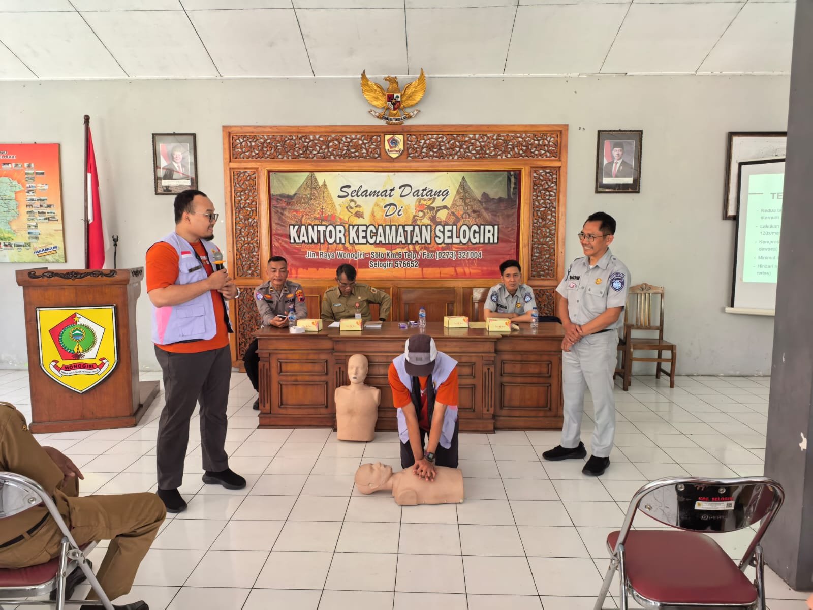 Tingkatkan Kesehatan dan Keselamatan Warga, Jasa Raharja Sukoharjo Gelar Pengobatan Gratis dan Sosialisasi PPGD di Selogiri Wonogiri