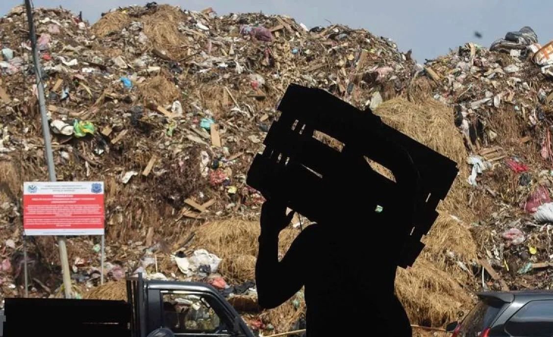 Pramono Dorong Pengolahan Sampah di Pasar untuk Kurangi Volume ke Bantargebang