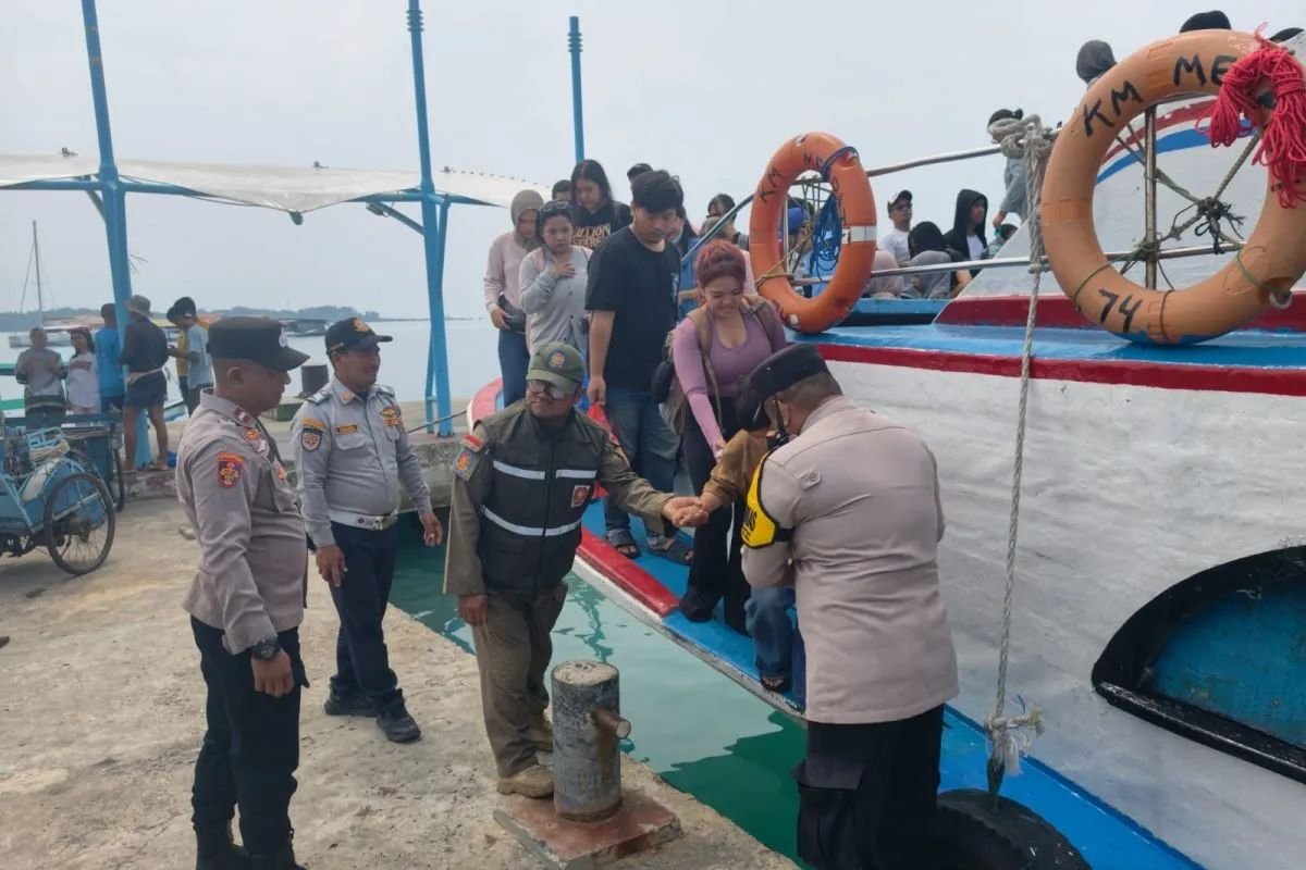 Polisi Siagakan Personel Tambahan di Dermaga Guna Pastikan Keamanan Wisatawan