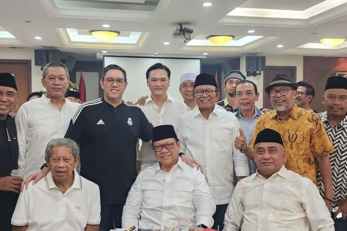 Bisa Dongkrak Suara Golkar, Agung Laksono Beri Sinyal Dukung La Ode Jadi Ketum Kosgoro