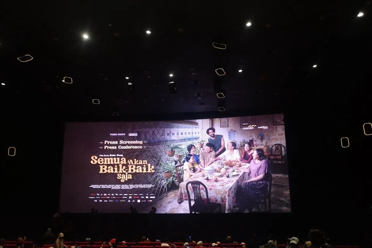 Film “Semua Akan Baik-Baik Saja” Tarik Sejuta Penonton Setelah Dua Minggu Rilis