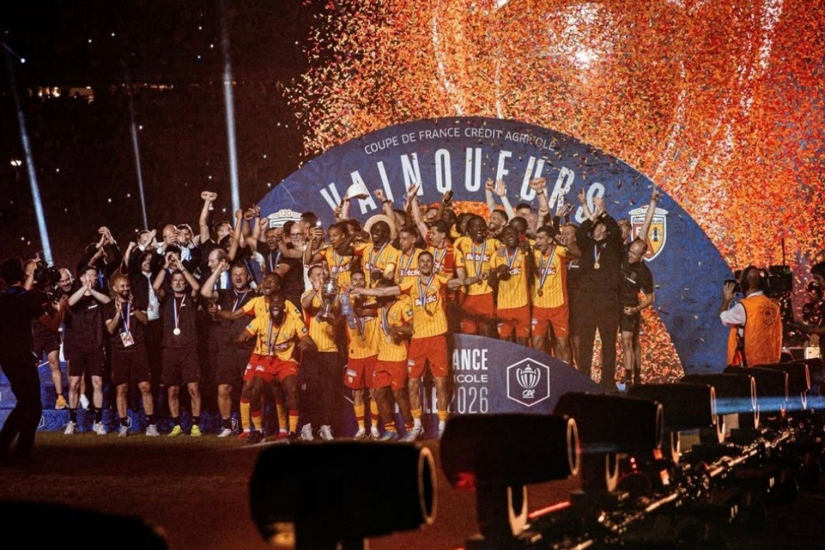 Tekuk Nice 3-1, Lens Raih Gelar Perdana Piala Prancis