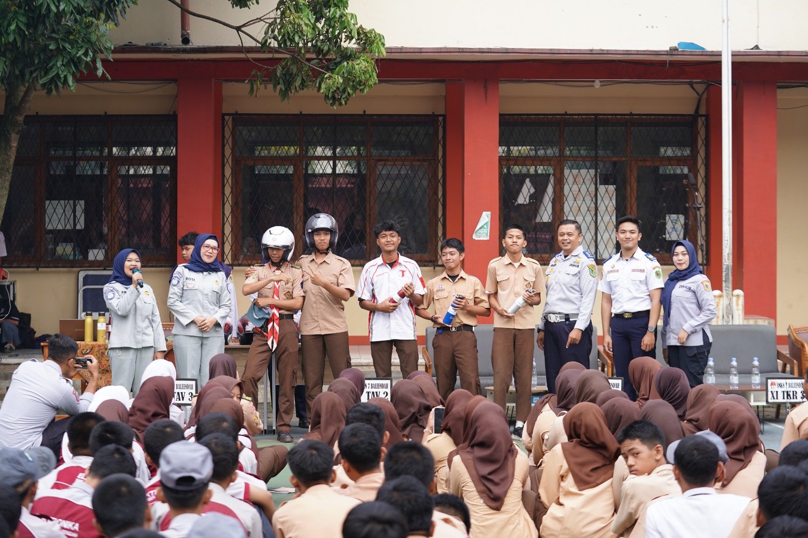 Jasa Raharja Jabar Kolaborasi Bersama Dishub Kabupaten Bandung dalam Giat Safety Campaign di SMKN 7 Baleendah