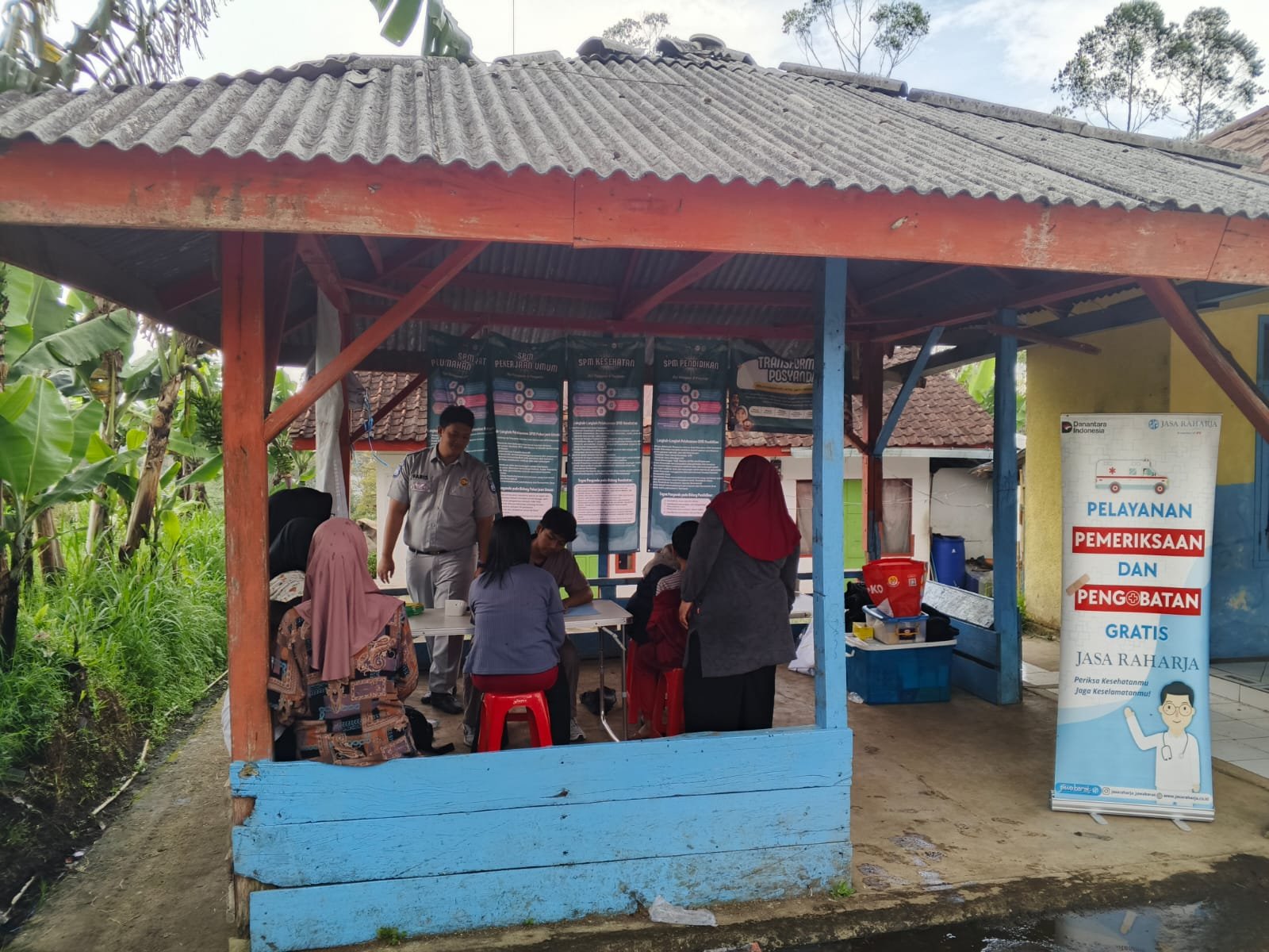 Hadir untuk Masyarakat, Jasa Raharja Jabar Gelar Pengobatan Gratis MUKL di Situ Cileunca Pangalengan