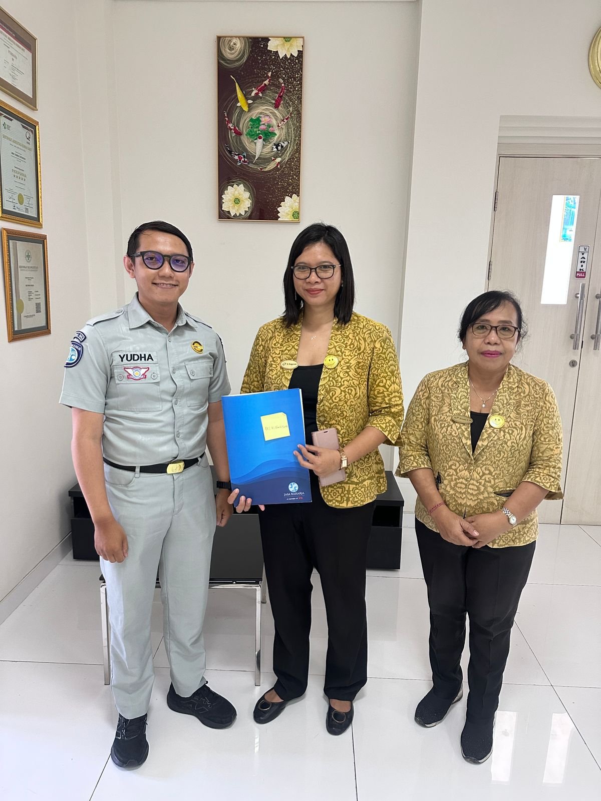 Jasa Raharja Bali Perkuat Sinergi dengan RS Famili Husada Melalui Penyerahan PKS