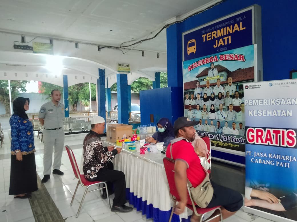 Jamin Keselamatan Penumpang, Jasa Raharja Pati Gelar Layanan Kesehatan Gratis di Terminal Jati Kudus