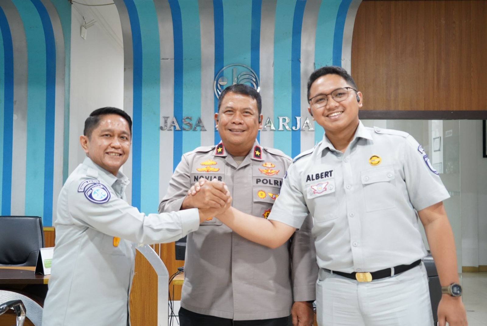 Perkuat Perlindungan Korban Kecelakaan, Wakapolda Kalsel Sambangi Jasa Raharja Kalsel