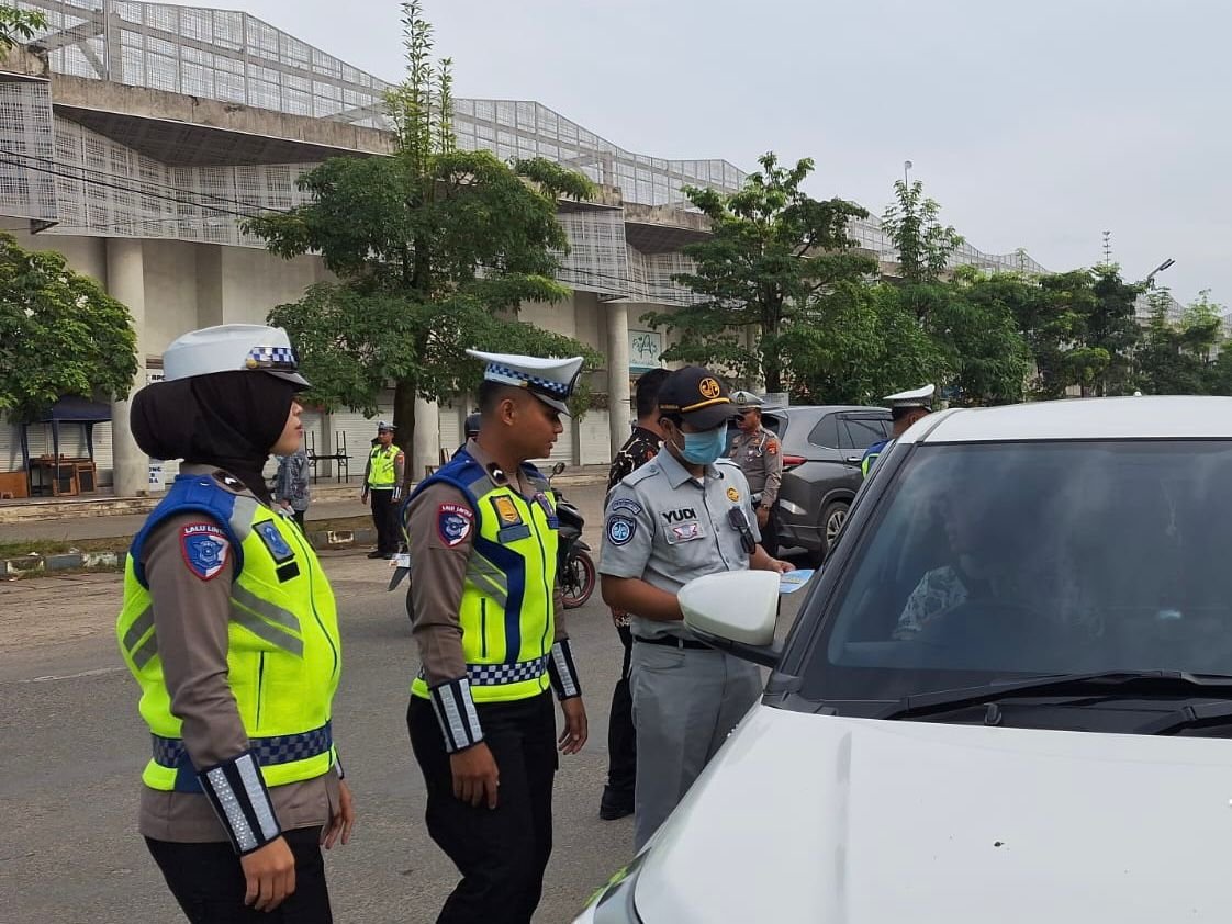 Operasi Gabungan di Tulang Bawang Barat, Tim Samsat Sosialisasikan Program Keringanan Pajak Kendaraan 2026