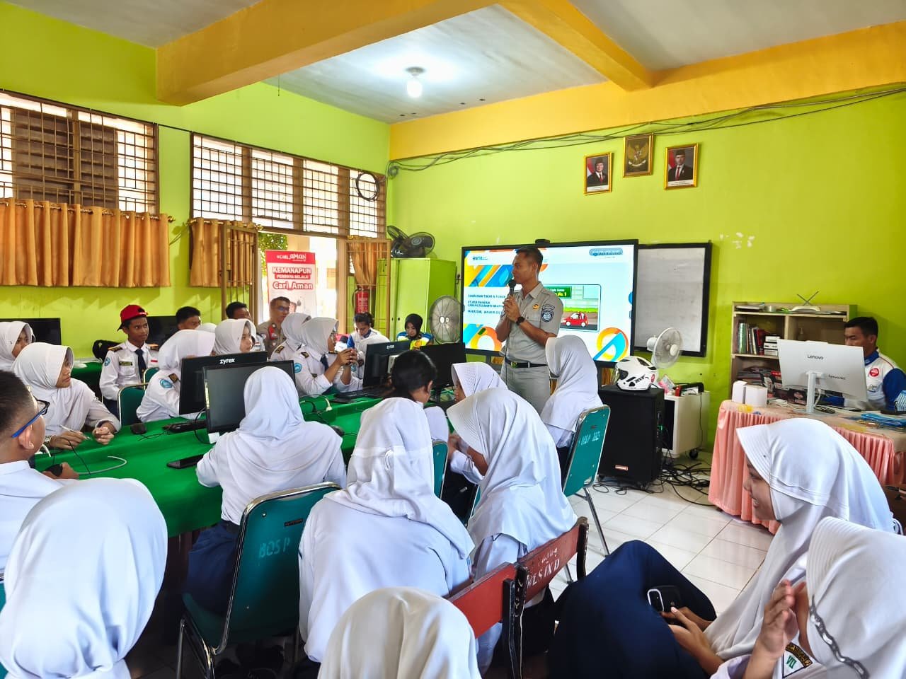 Tanamkan Kesadaran Sejak Dini, Jasa Raharja Gowa Edukasi Pelajar SMPN 1 Sungguminasa