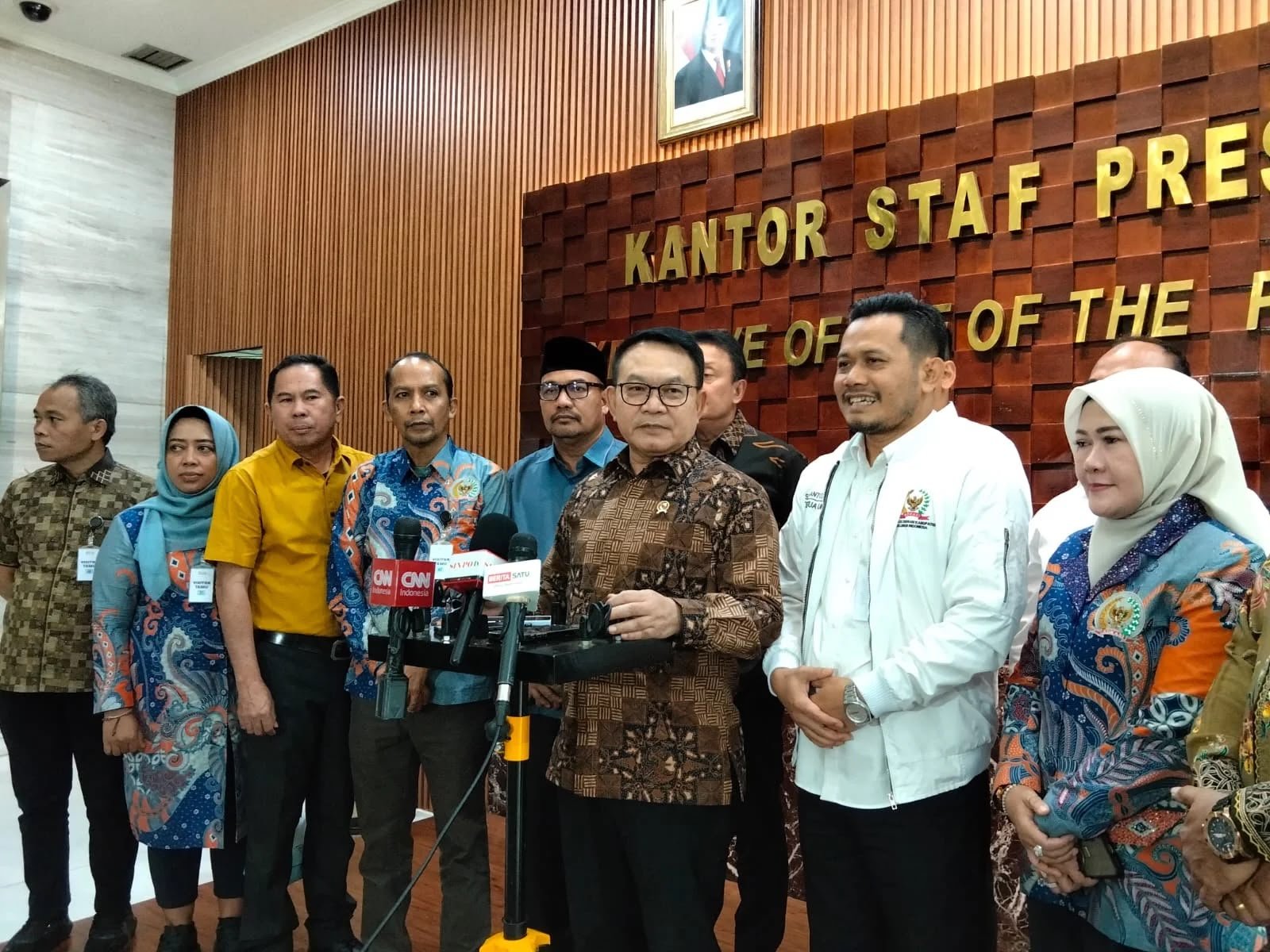 Perwakilan DPRD Kabupaten se-Indonesia Temui Presiden Prabowo untuk Sampaikan Aspirasi