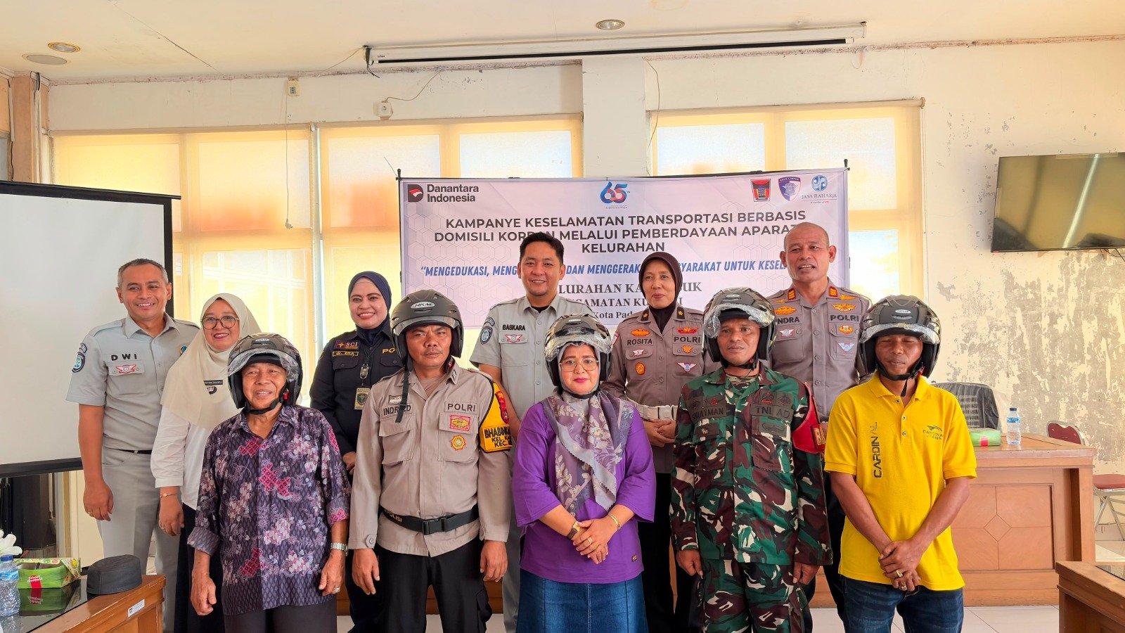 Jasa Raharja Sumbar Edukasi Keselamatan Berlalu Lintas dan PPGD kepada Aparatur Kelurahan di Kecamatan Kuranji