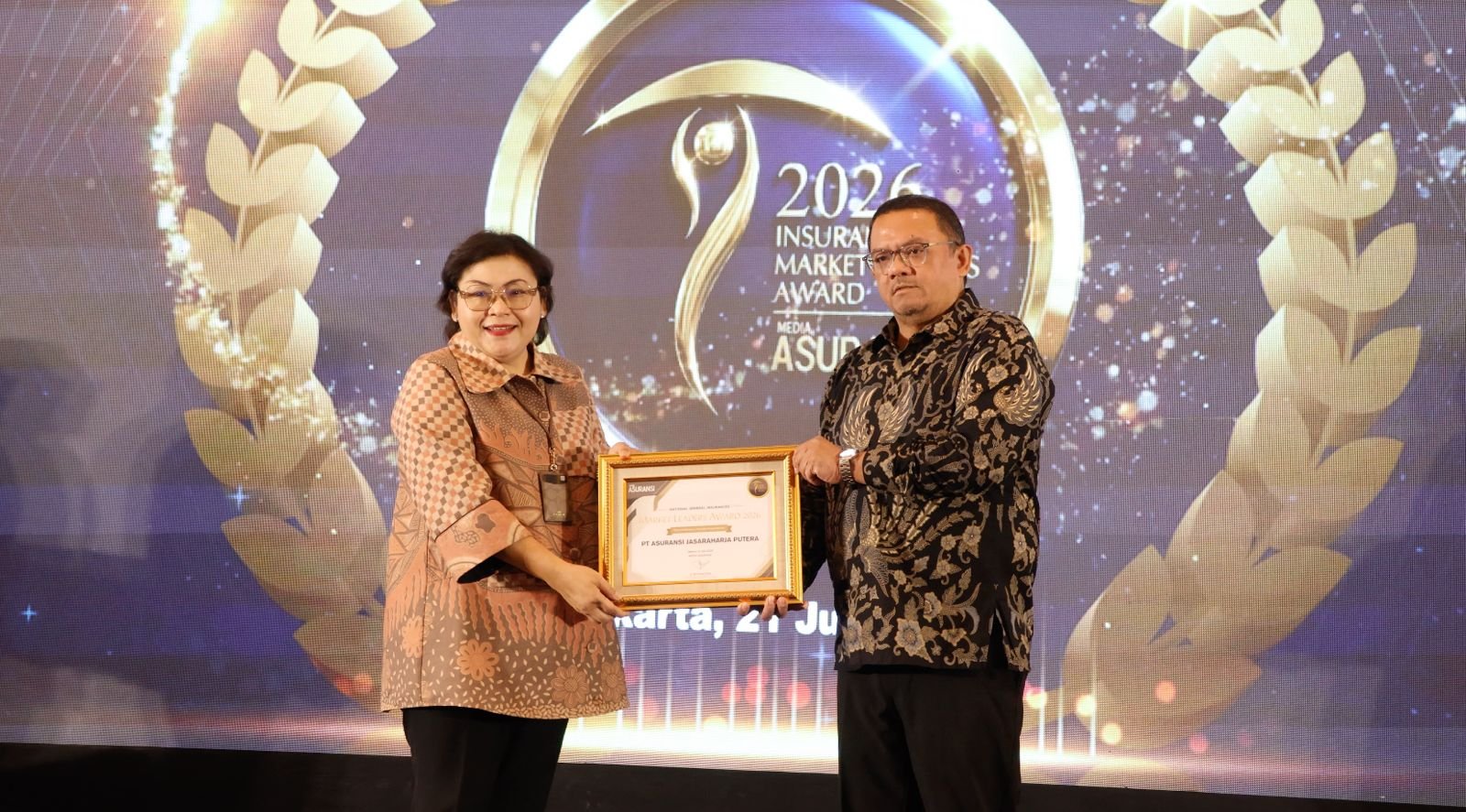 Jasaraharja Putera Raih Penghargaan Insurance Market Leaders Award 2026, Naik Tiga Peringkat dan Perkuat Daya Saing