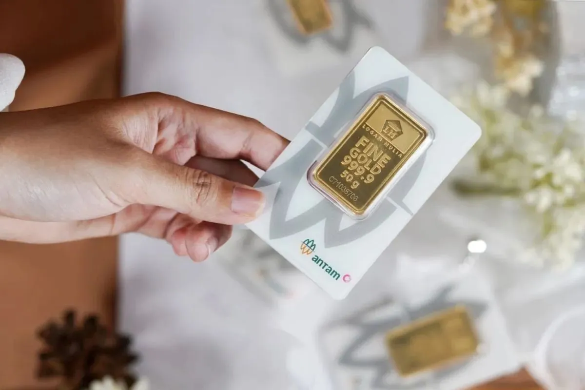 Harga Emas Antam Naik Rp15.000, Tembus Rp2,64 Juta per Gram Hari Ini