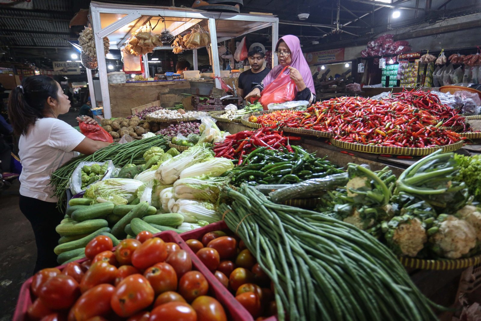 PIHPS: Harga Cabai Rawit Merah Rp47.500 per Kg, Telur Ayam Ras Rp25.000 per Kg