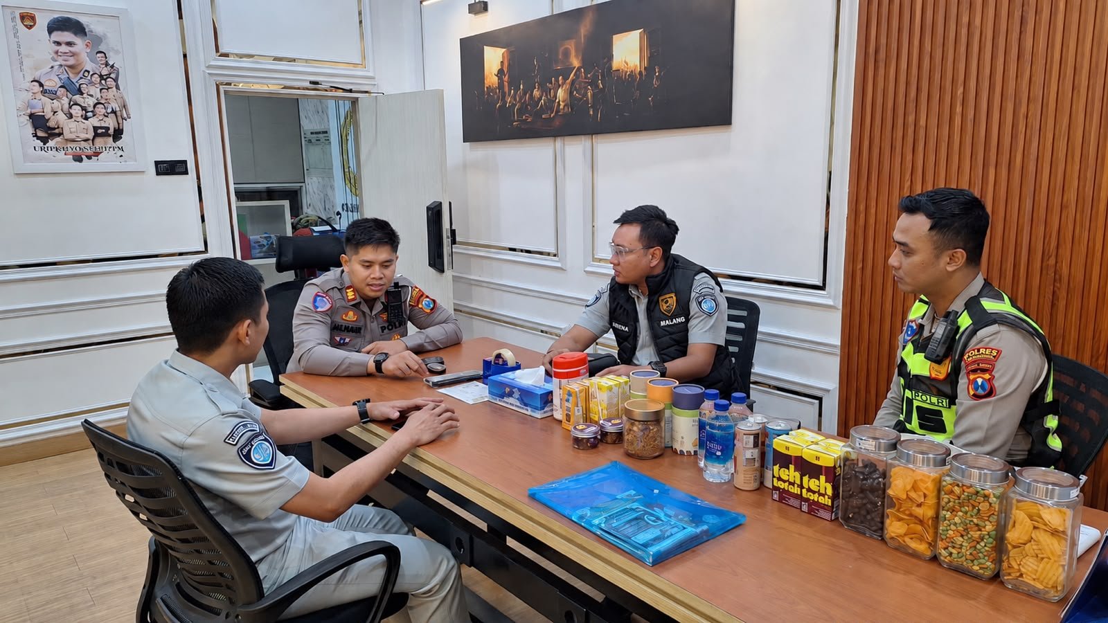 Tingkatkan Keselamatan Lalu Lintas, Kepala Jasa Raharja Cabang Malang dan Kasatlantas Polres Pasuruan Bahas Strategi Penurunan Angka Kecelakaan di Kab. Pasuruan