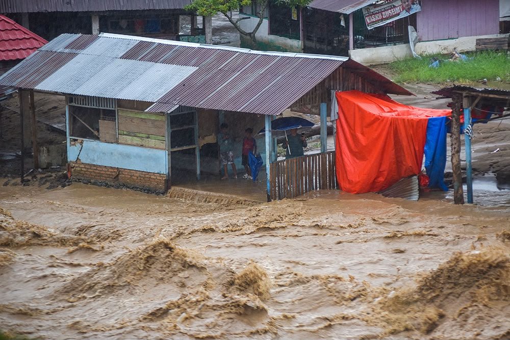 Hujan Lebat Sebabkan Sungai Meluap, Dua Jorong di Agam Sumbar Kebanjiran