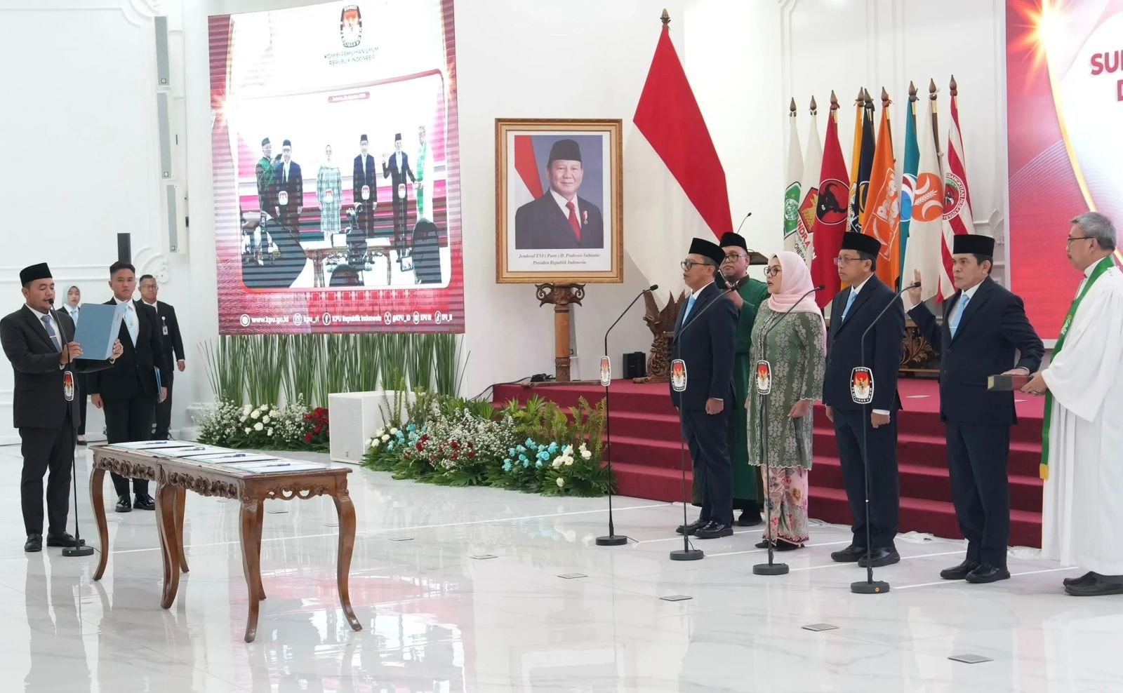 Lantik 4 Pejabat Eselon I, Ketua KPU RI Tekankan Pembenahan Kinerja