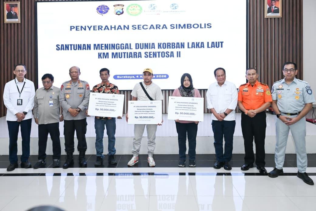 Jasa Raharja Serahkan Santunan kepada Ahli Waris Korban Kebakaran KM Mutiara Sentosa II