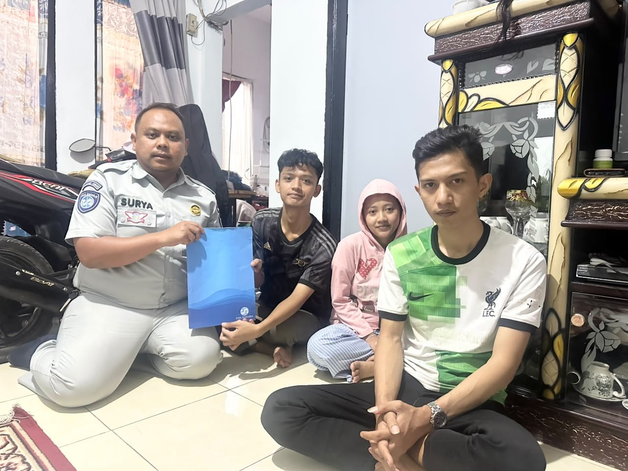 Gerak Cepat dan Proaktif, Jasa Raharja Kanwil Jawa Barat Serahkan Santunan kepada Ahli Waris Korban Kecelakaan di Kecamatan Rancabali